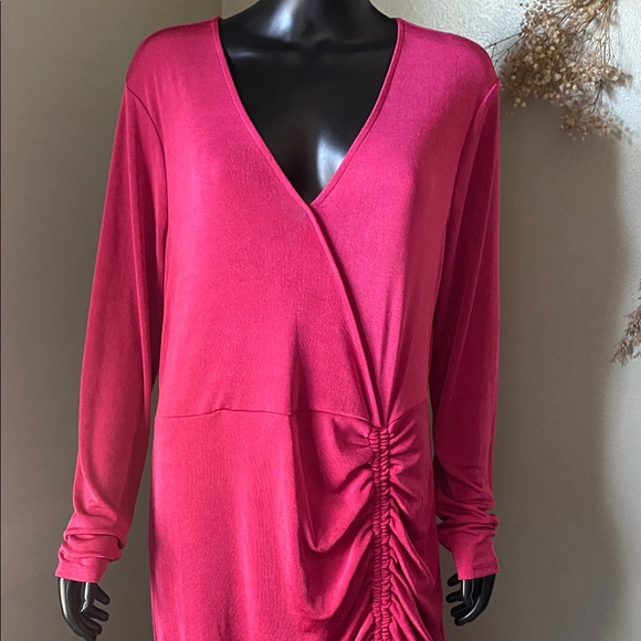 NINA PARKER Elegant Pink Ruched Dress NWTs - Picture 11 of 15